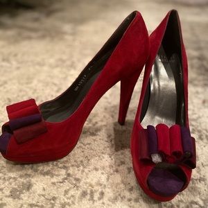 Stewart Weizman Suede Pumps
